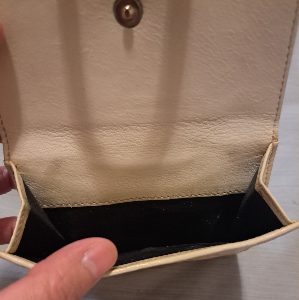 Gucci ivory white bamboo D-ring bifold wallet - Picture 6 of 14